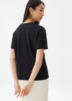 Avery Round Neck Tee