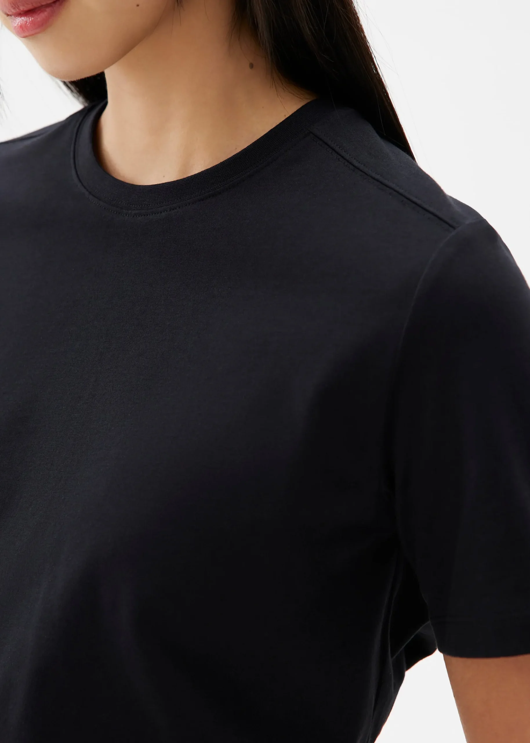 Avery Round Neck Tee
