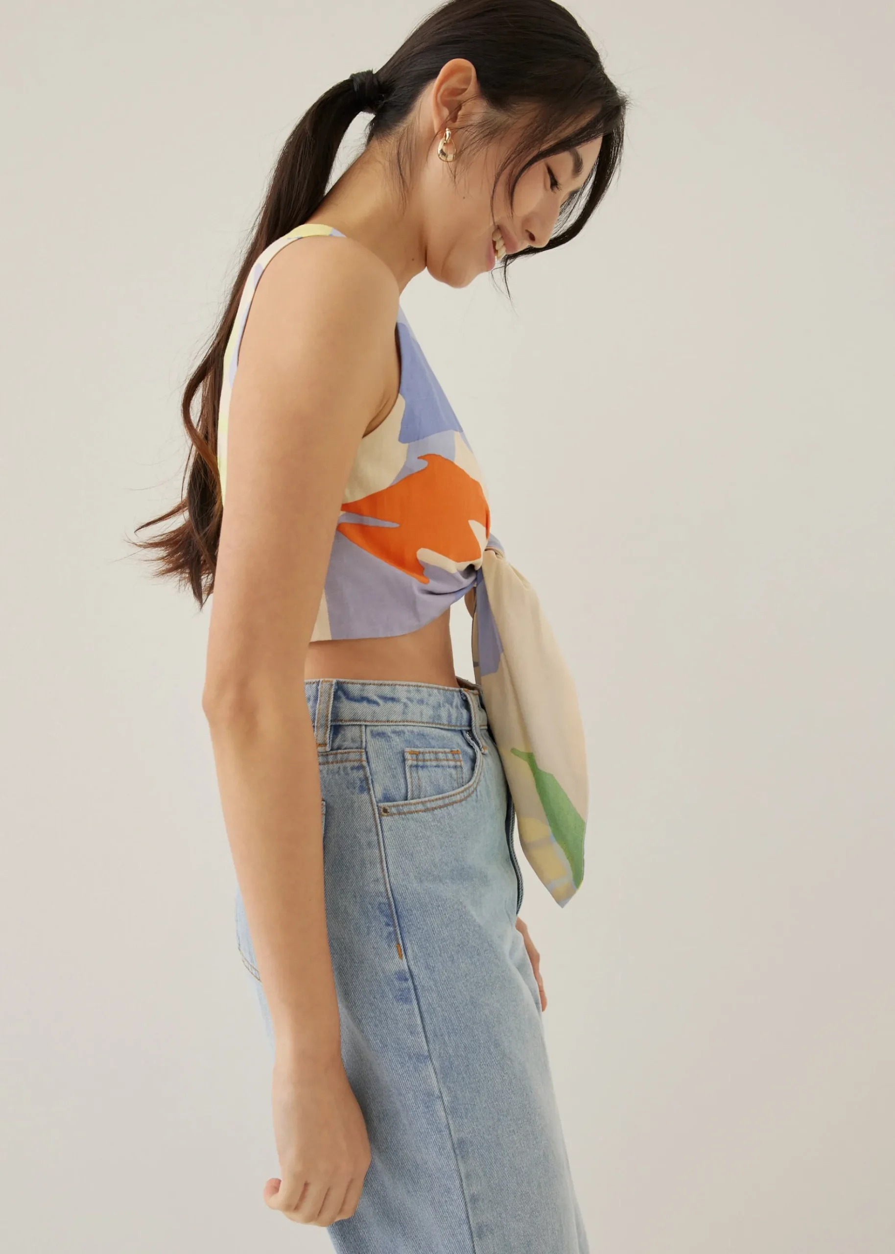 Carson Padded Cotton Crop Top in Tropical Mirage
