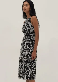 Cherie Padded Contrast Lace Dress