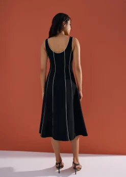 Contrast Colour Panelled V-neck Fit & Flare Midi Dress