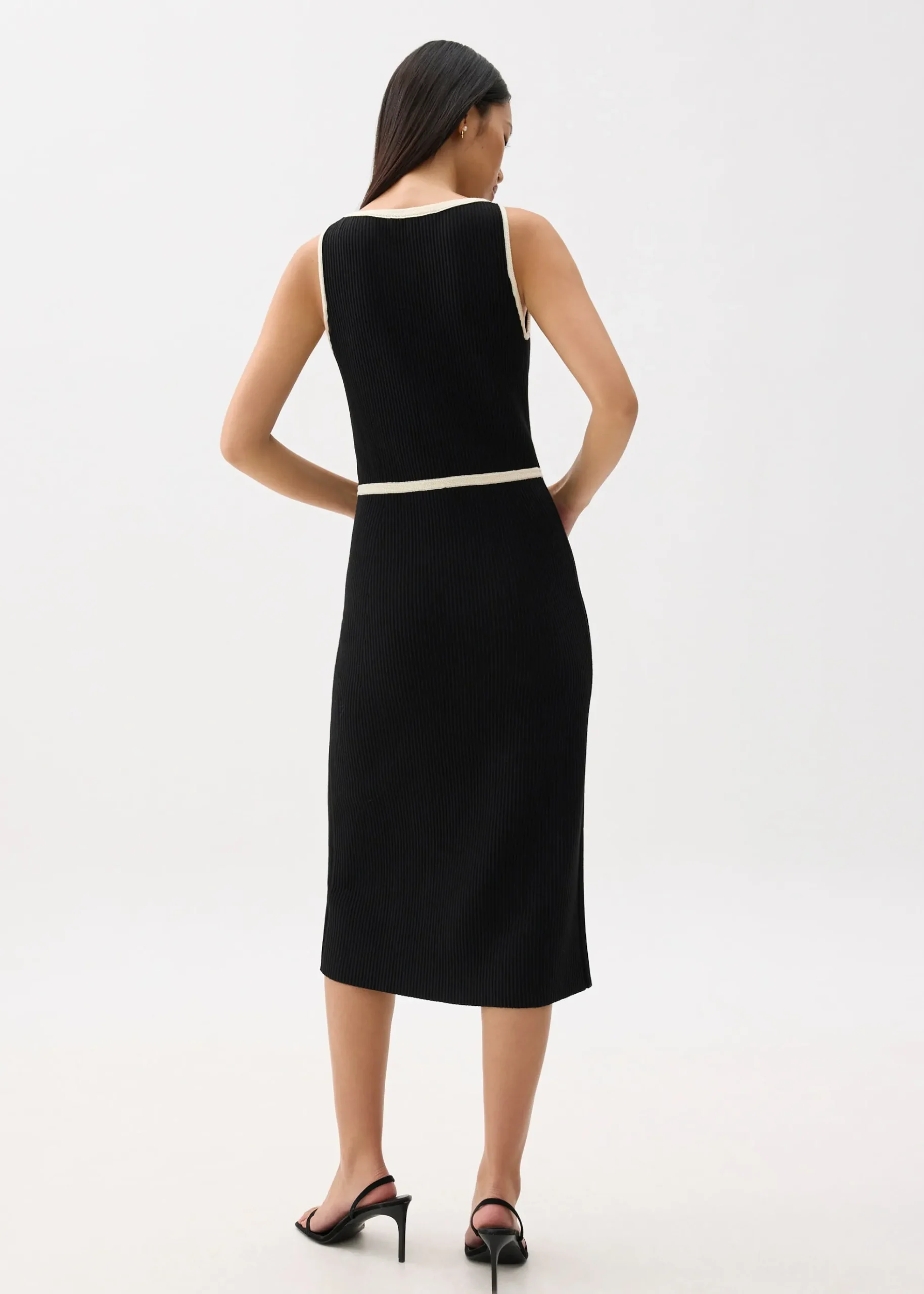Contrast Knit V-neck Fitted Midi Dress