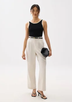 Contrast Knit V-neck Fitted Crop Top