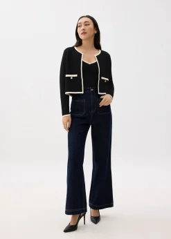 Contrast Knit V-neck Fitted Crop Top