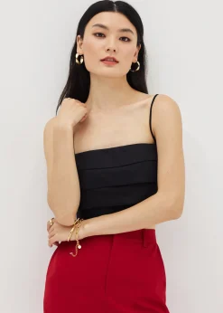 Coreela Padded Pleated Crop Top