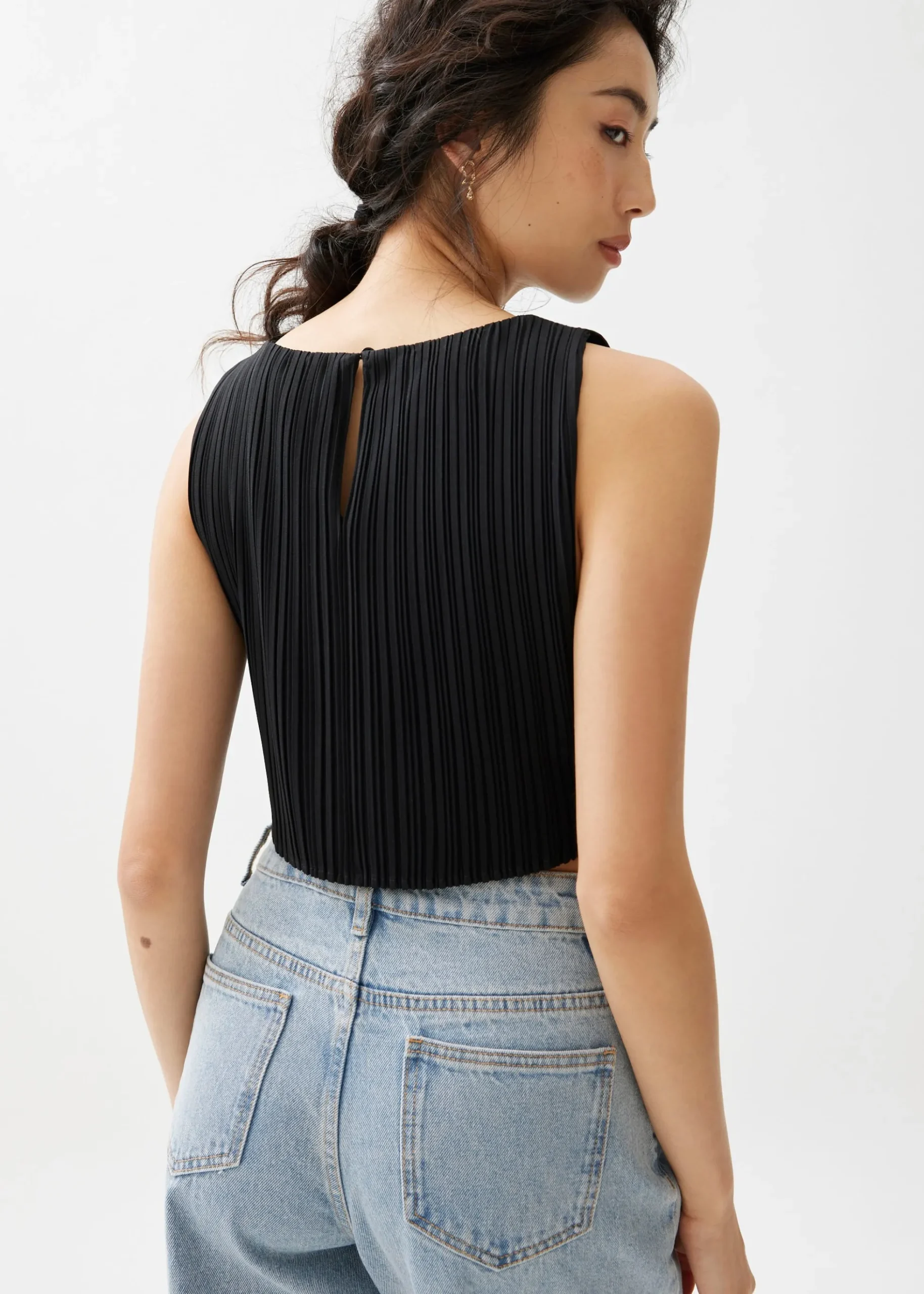 Dez Pleated Boat Neck Crop Top