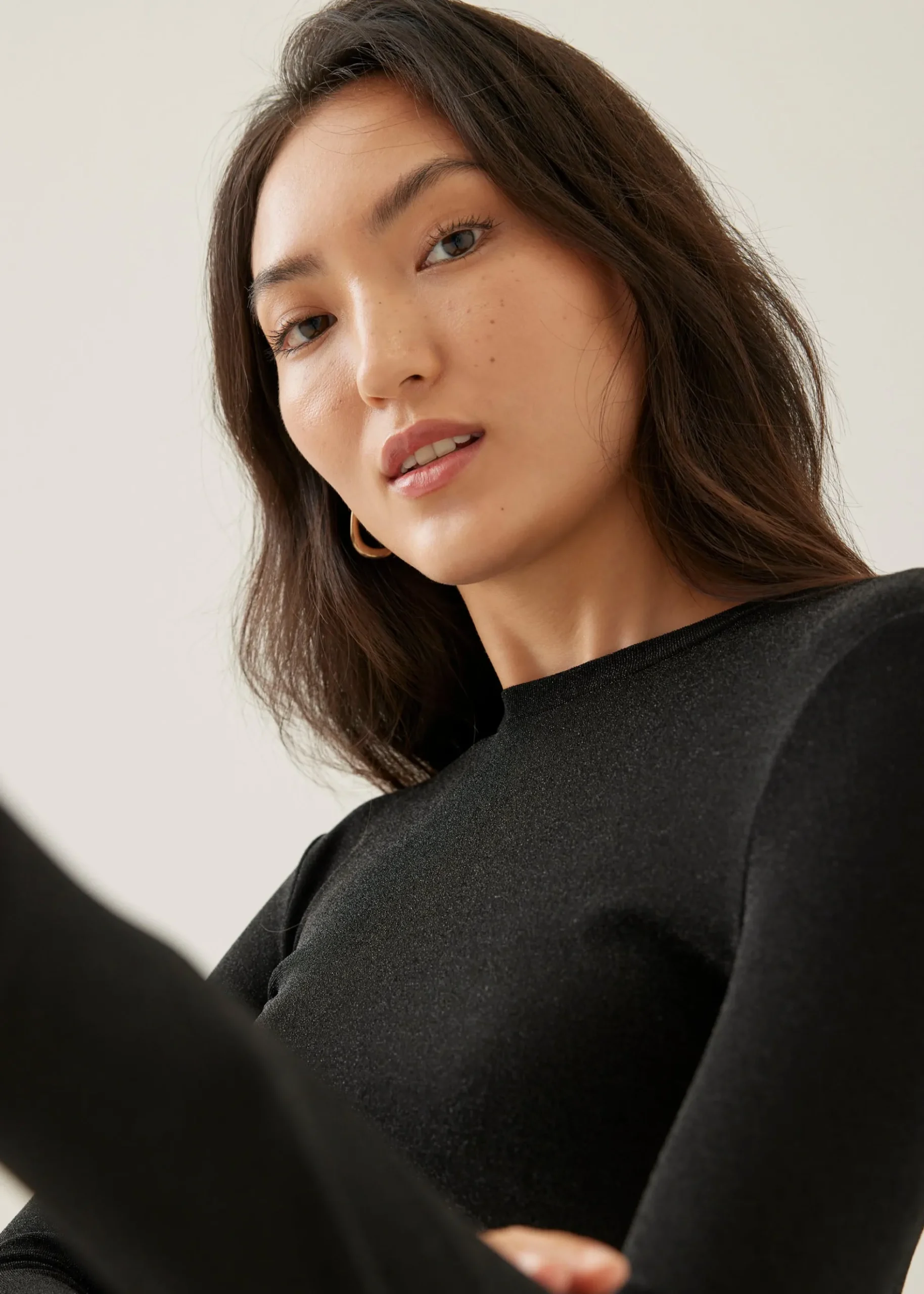 Edita Fitted Crop Sleeve Top
