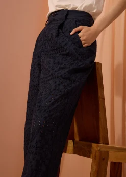 Elastic Peg Leg Pants in Soft Breeze Broderie