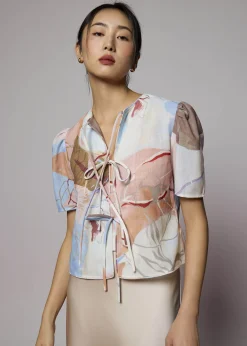 Front Tie Puff Sleeve Top in Tossed Blooms