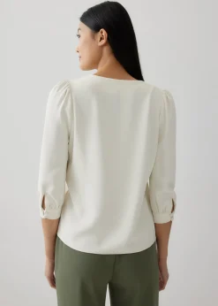 Izzie V-neck Puff Sleeve Blouse