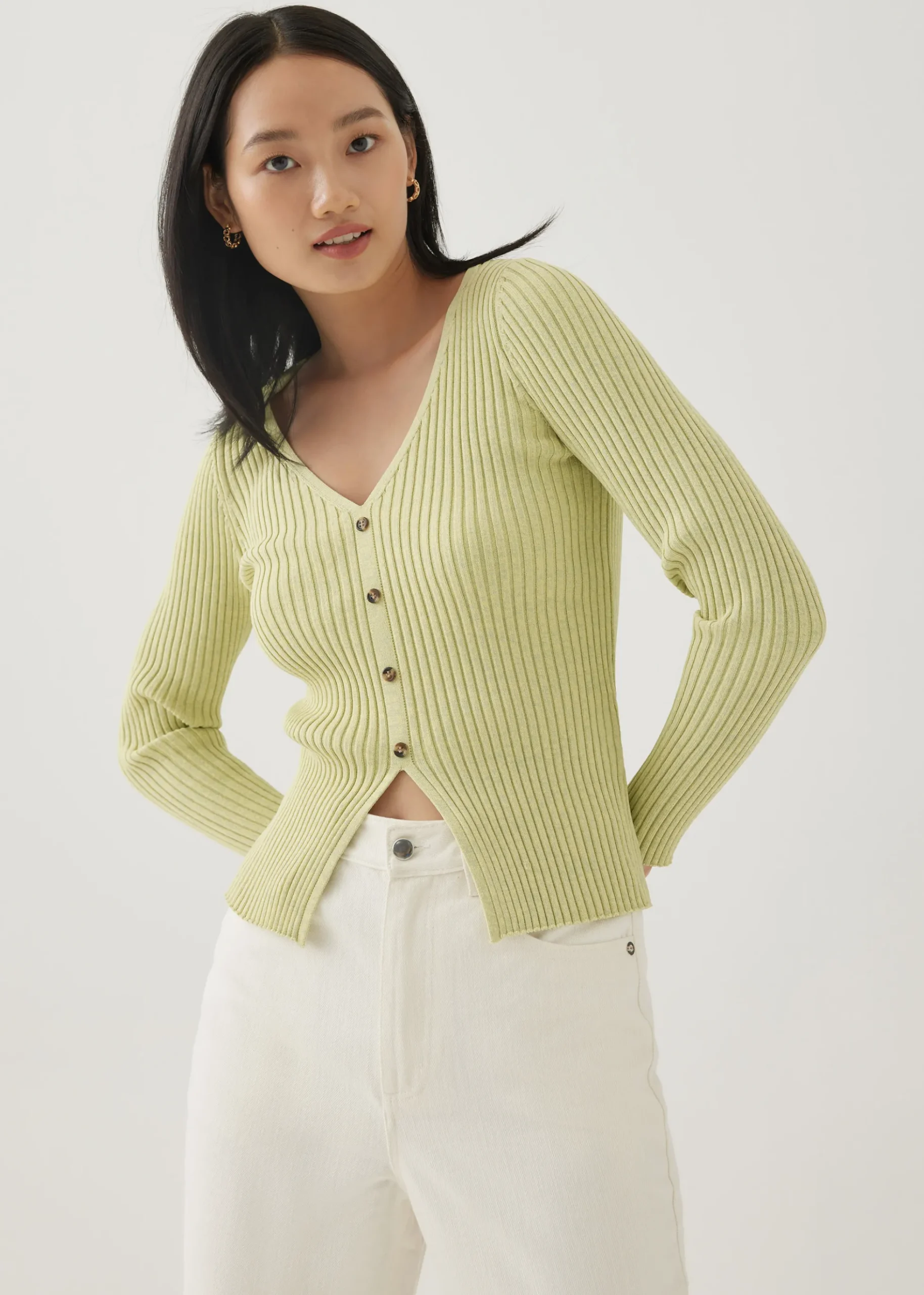 Jazmine Knit V-neck Flare Top