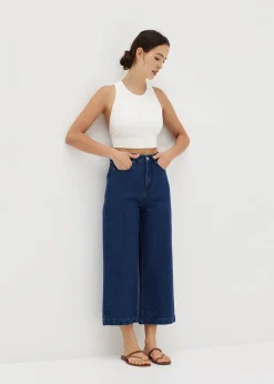 Karionna Padded T-Back Top