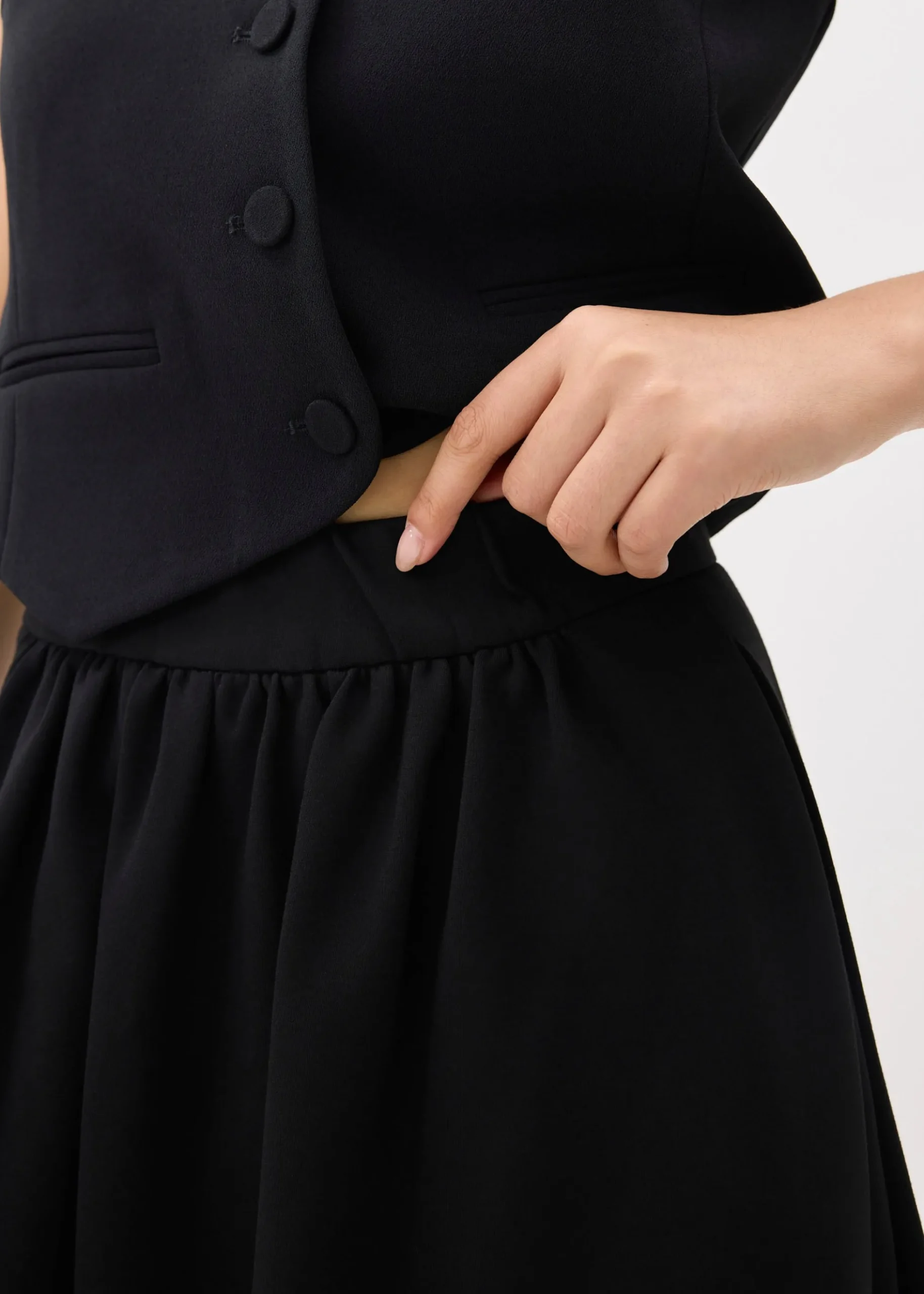 Lara Elastic Reversible Pleated Midi Skirt