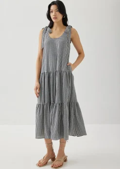 Loanne Gingham Trapeze Dress