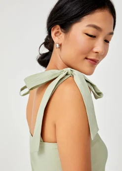 Lula Textured Tiered Midi Dress