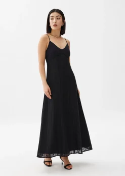 Padded Lace V-Neck Flare Maxi Dress