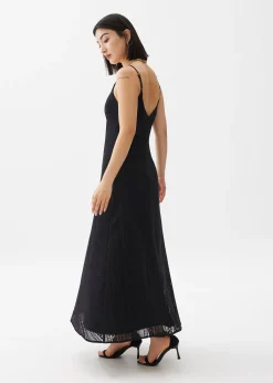 Padded Lace V-Neck Flare Maxi Dress
