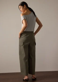 Peg Leg Cargo Pants