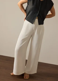 PETITE Leggy™ Alma Elastic Crepe High Waist Straight Leg Pants