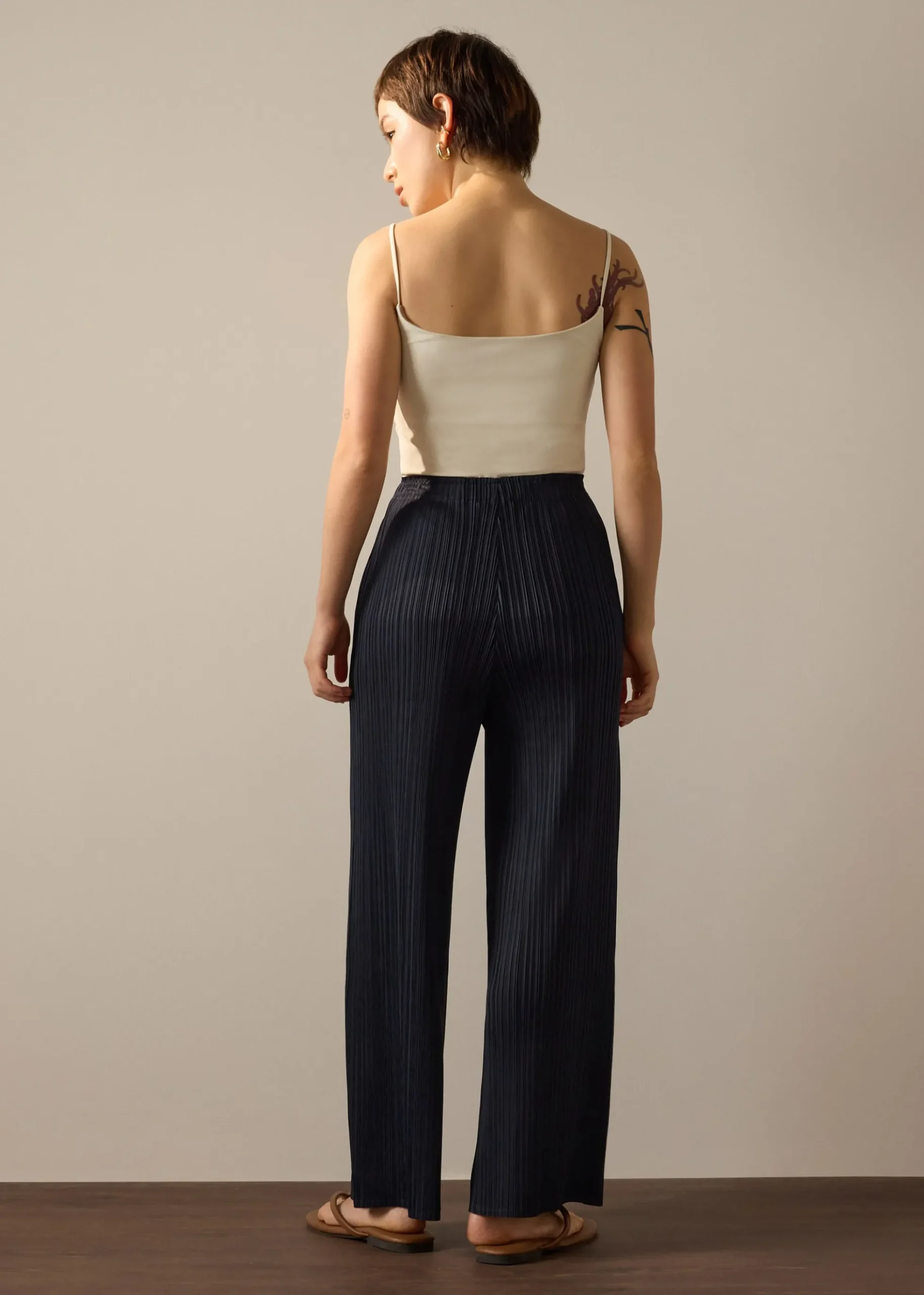 PETITE Leggy™ Liv Elastic Plisse Straight Leg Pants