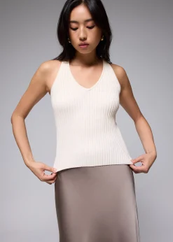Ribbed Knit V-neck Fitted Tank Top