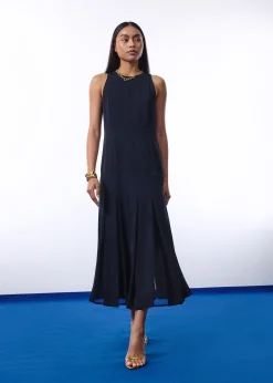 Round Neck Kick Flare Midaxi Dress