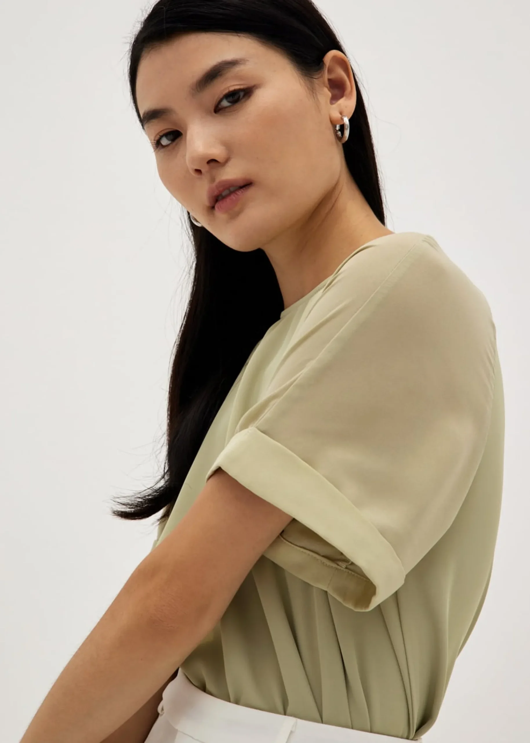 Sanya Raglan Sleeve Shell Top