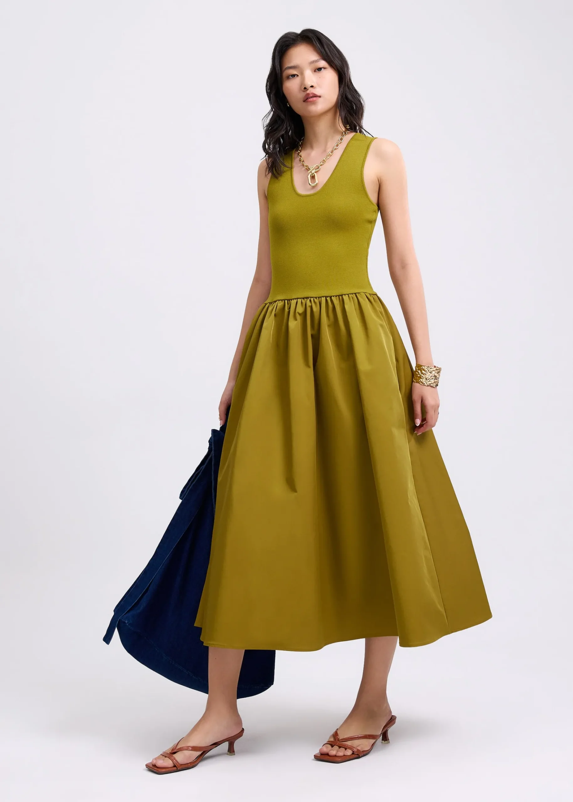 Scoop Neck Drop Waist Midaxi Dress
