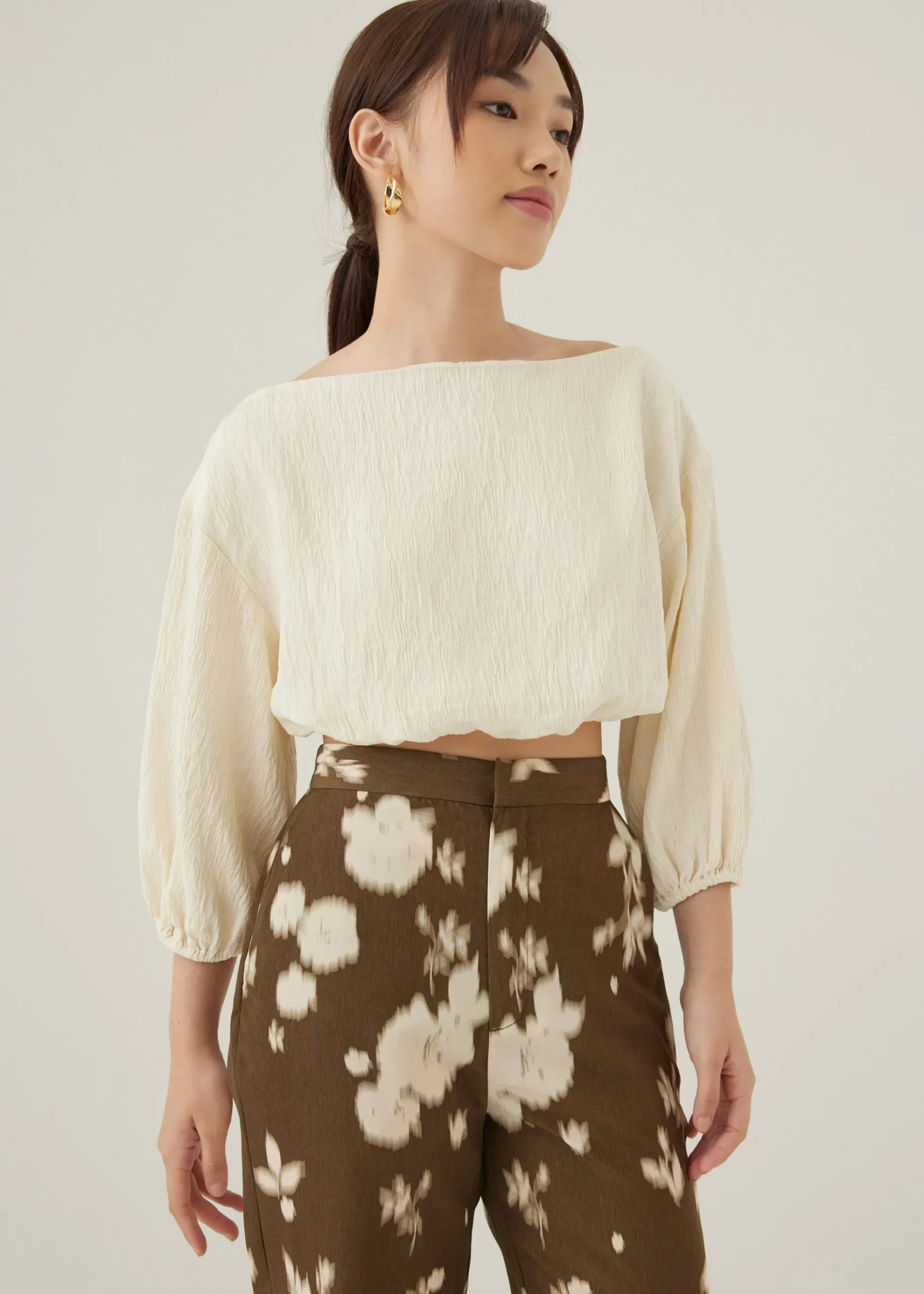 Thelma Elastic Puff Sleeve Top