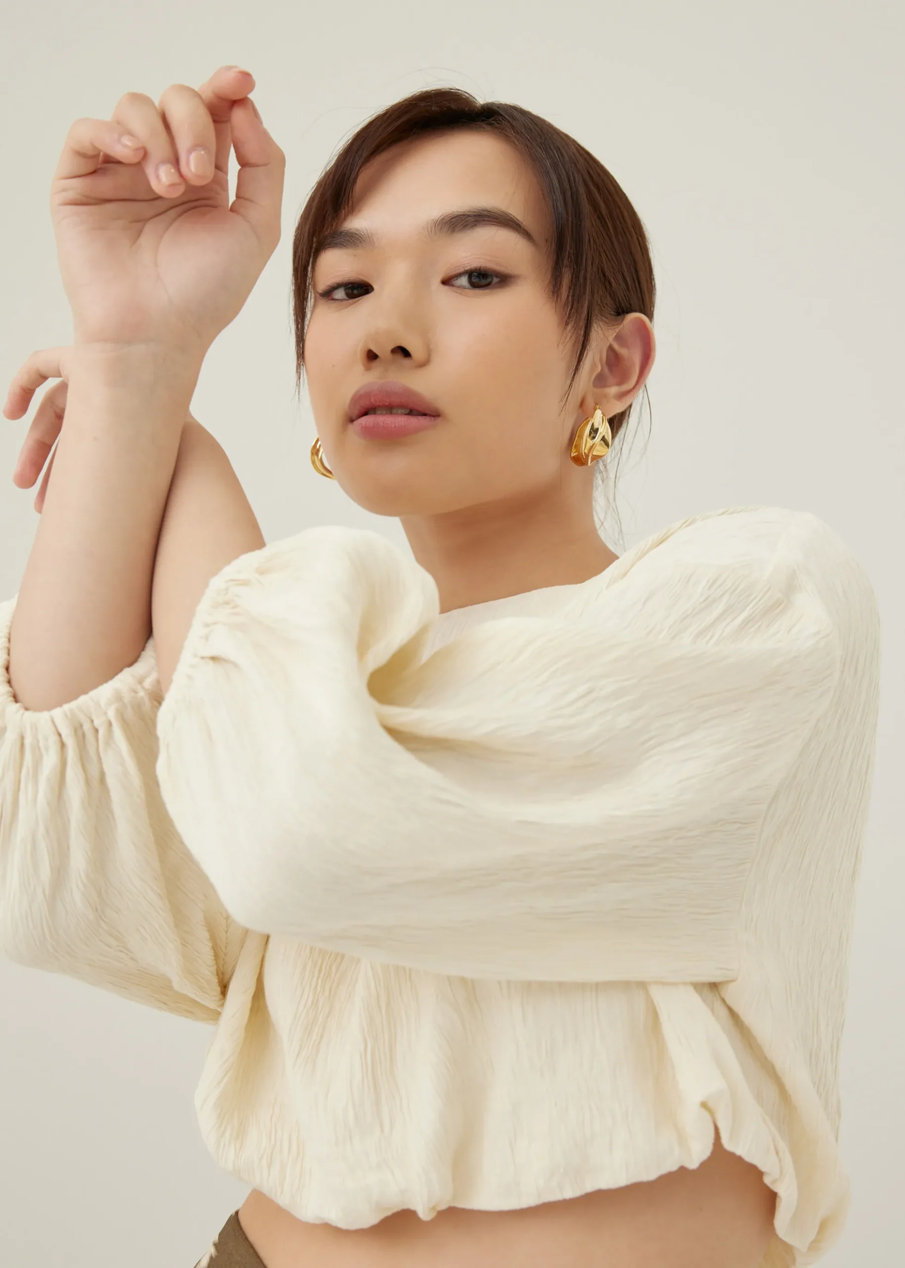 Thelma Elastic Puff Sleeve Top