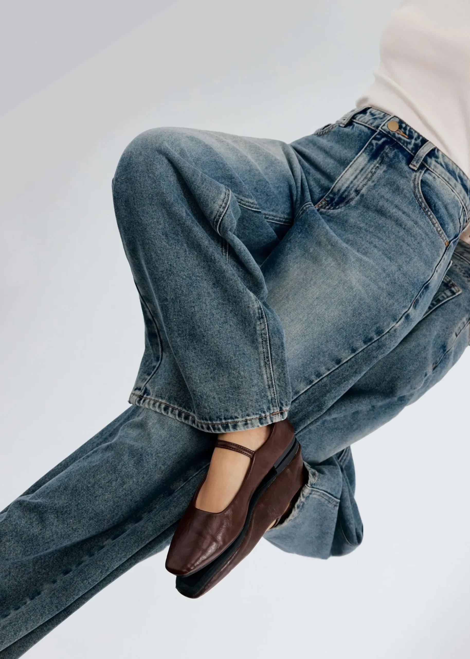 Tzuyu Denim Straight Leg Jeans