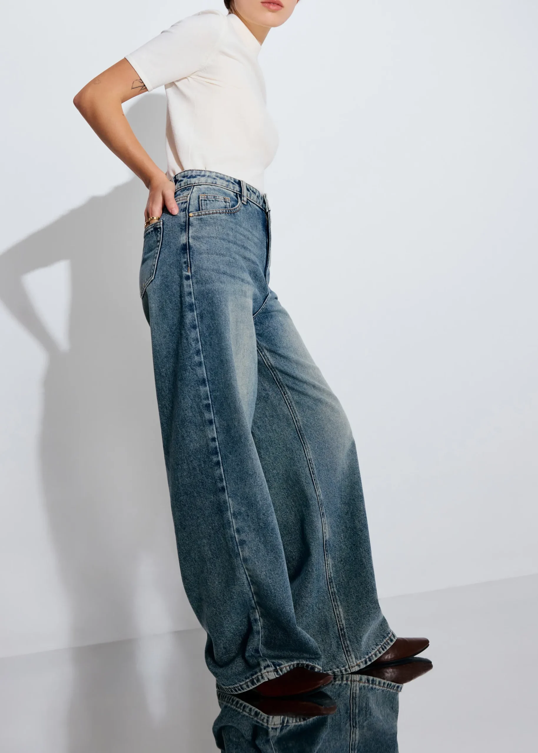 Tzuyu Denim Straight Leg Jeans