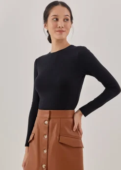 Valena Basic Crew Neck Top