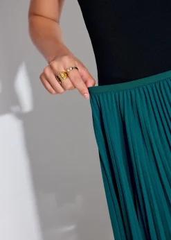 Wei Elastic Sunray Pleated Midaxi Skirt