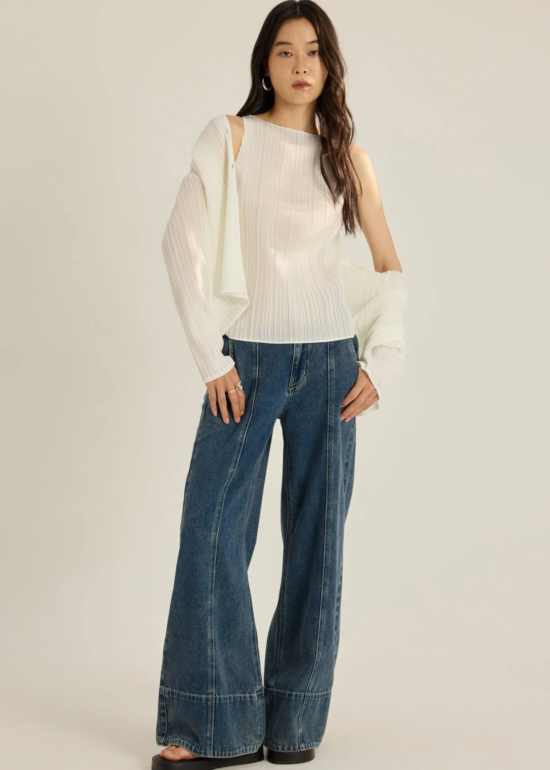 Yerin Plissé Relaxed Shirt