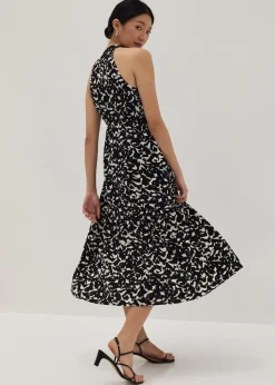 Zariah Contrast Halter Tier Maxi Dress